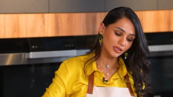 Ep 3 - Paella and Qatayif